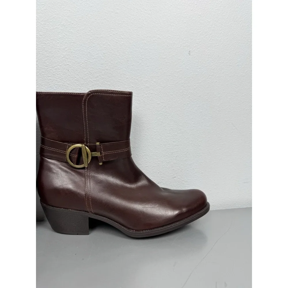 Clarks artisan maye